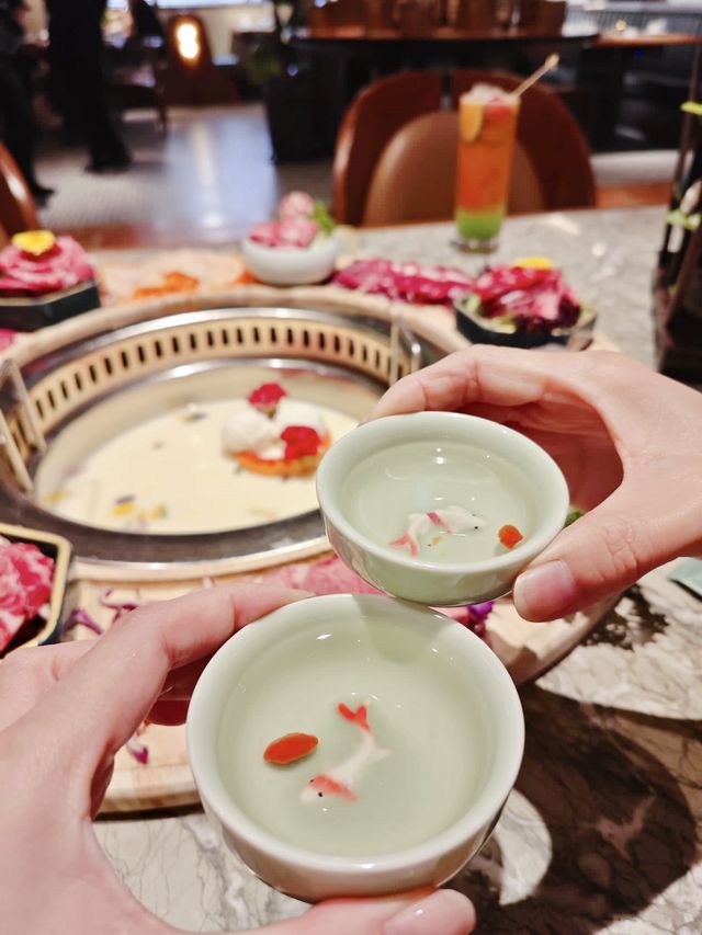 優雅特色火鍋盛宴