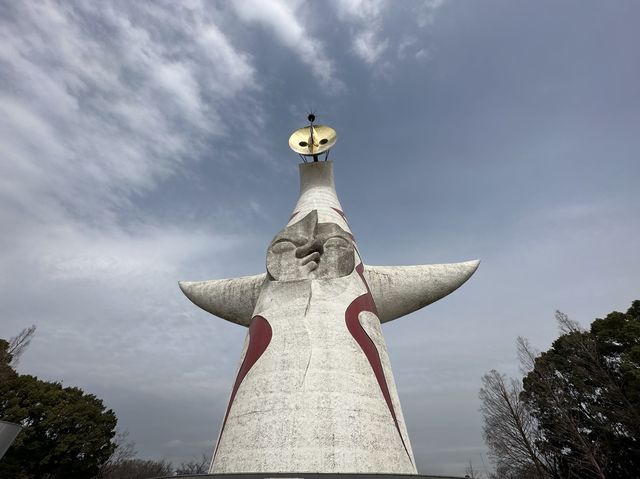 日本大阪｜萬博紀念公園中的巨塔