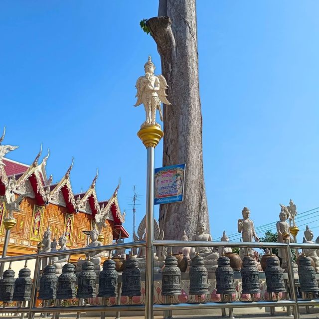 วัดข่อย ไหว้พระขอพร วัดสวย เมืองเพชร