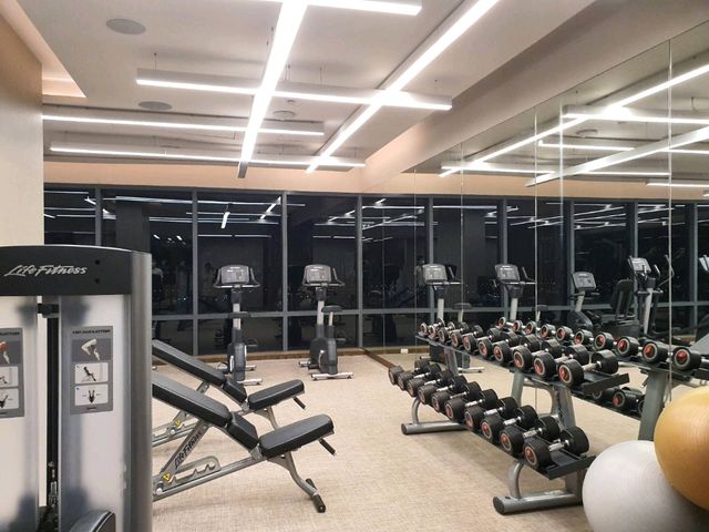 ที่พักใจกลางเมืองระยอง Holiday Inn&Suites Rayong