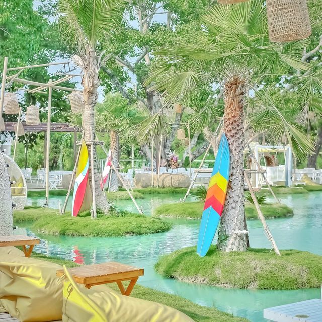 ยกทะเลมาไว้ลาดกระบัง! บีชคาเฟ่ สุดปัง ฟีลดีมาก