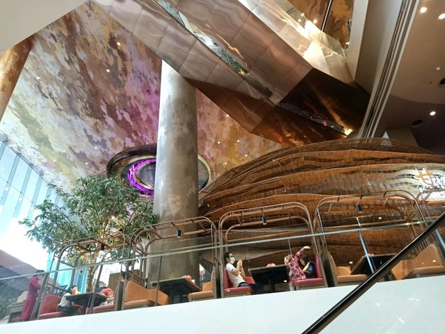 พาทัวร์ ICONSIAM แลนด์มาร์คแห่งใหม่ของกรุงเทพฯ