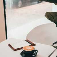 深水埗兩層高純白cafe