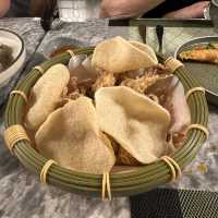 板橋凱撒大飯店 蓮花泰式料理！網美風裝潢、輕奢華的體驗！