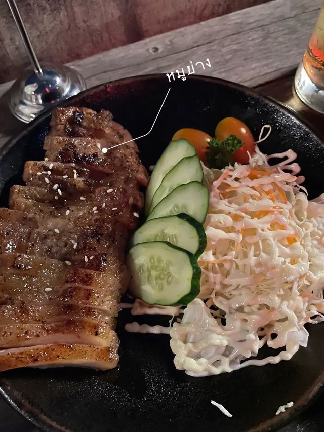 Rooftop bar • Chiang Mai วิวดีเกิ้น🍗🍺🌃✨🍻🍢
