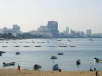 Dusit Thani Pattaya ที่พักสวยริมหาเพัทยา