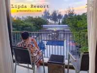 #ที่พักวิวสุดปัง ติดทะเลคลองวาฬ  Lipda Resort 