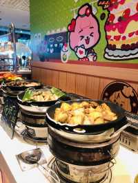 不同種類小食，價錢便宜