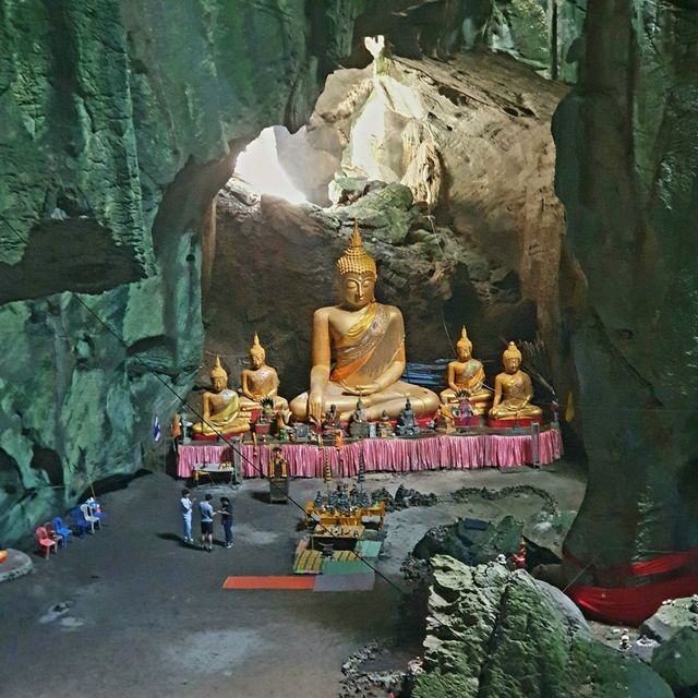 วัดเขาขุนพนม