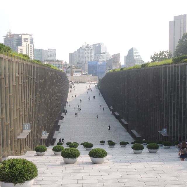 真係學校？！首爾必去超現代建築打卡學校