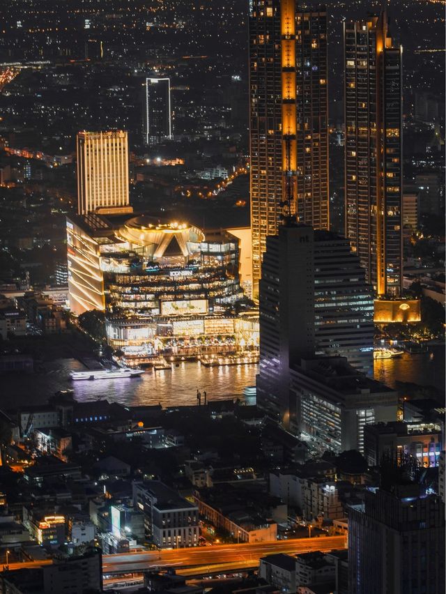 バンコクの夕日と夜景を満喫！King Power Mahanakhon Skywalk