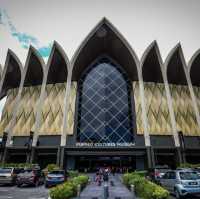 Malaysia 🇲🇾 Biggest Museum! 