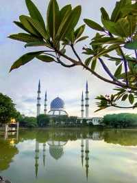 The unique architerure design of the Blue Mosque