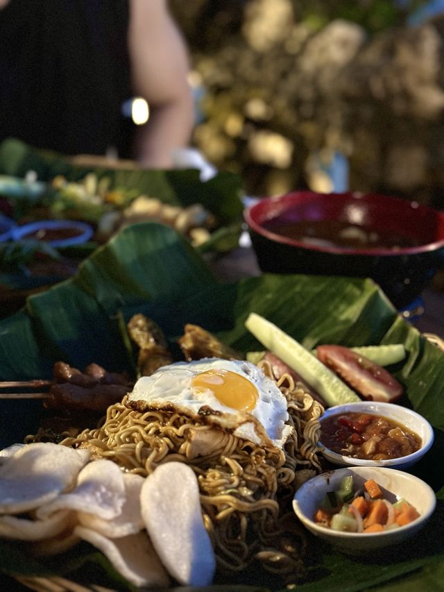 Malini Uluwatu - Where Seafood Delights Meet Breathtaking Sunsets✨🌅
