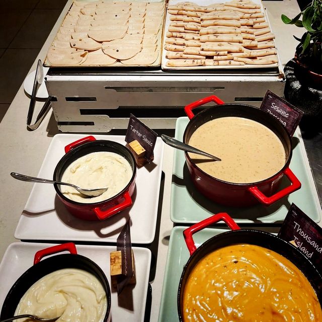 Great breakfast spread at Hard Rock Hotel Des