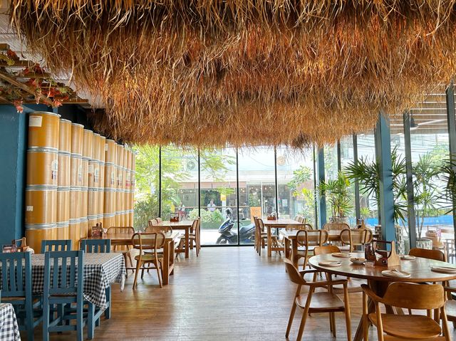 A visit to Greek in Bangkok 💙🤍💙🤍