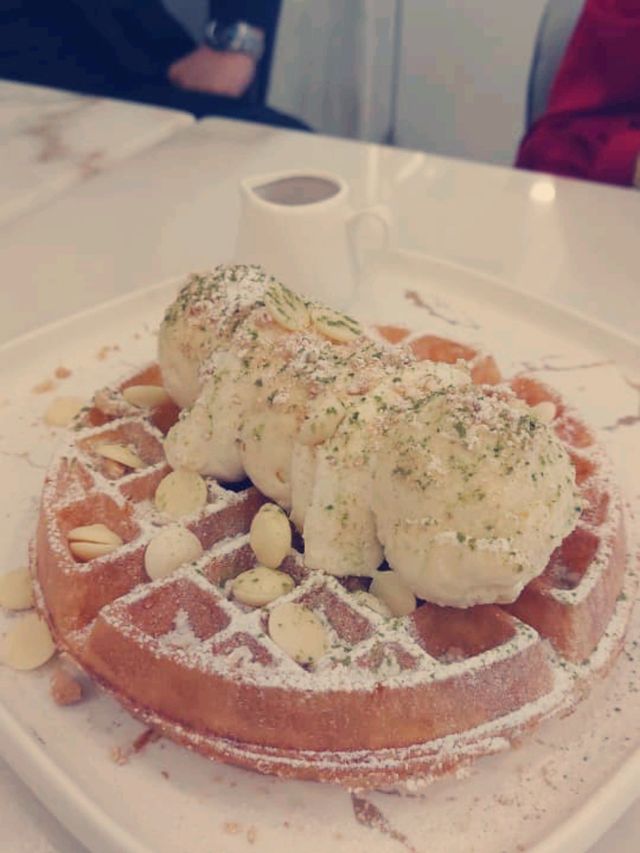 Shimmer Shine Cafe
