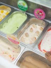 trat my home cafe 🍦🍰🏠