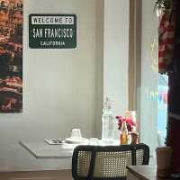「samsamsam」：美麗舒適，咖啡蛋糕無窮滋味