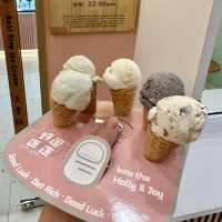 Roti kiap Ice Cream 夾雪糕