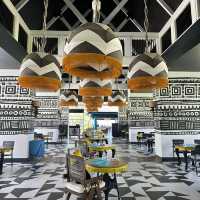 Indulge in sophisticated luxury in Maldives 