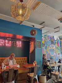 英國倫敦玩味十足咖啡店-Truth