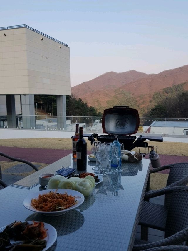 🤍마운틴뷰를 바라보며 봄에 힐링하기 좋은 가평숙소, "오버더마운틴"🤍