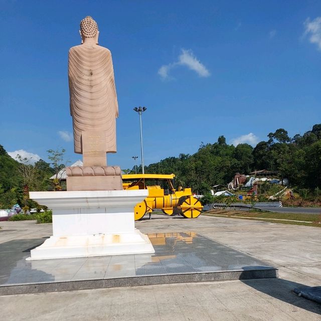 แห่งท่องเที่ยว จุดเช็คอินเขาช้างสี 