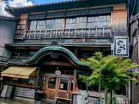 日本京都-澡堂改建的美麗咖啡廳：さらさ西陣