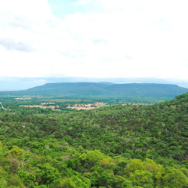จุดชมวิวผาแดง อช.ตราพระยา