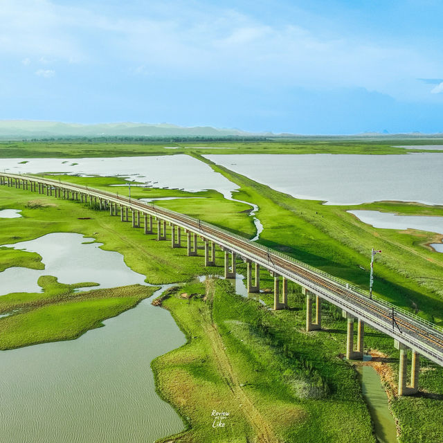 ทางรถไฟลอยน้ำ ลพบุรี 