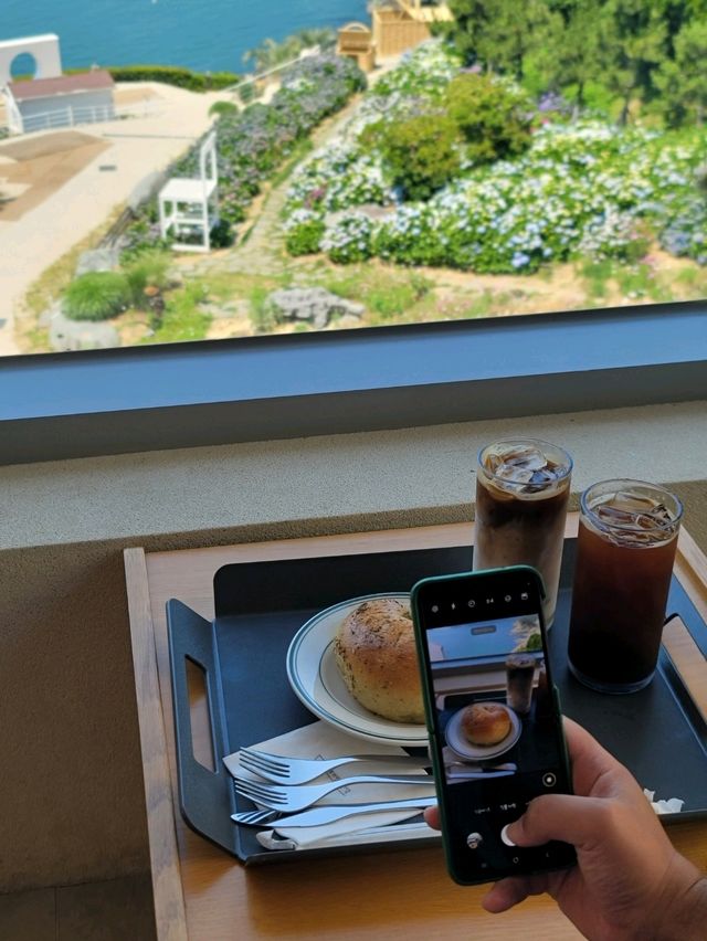 귀여운 포토존이 가득한 거제 수국카페💜