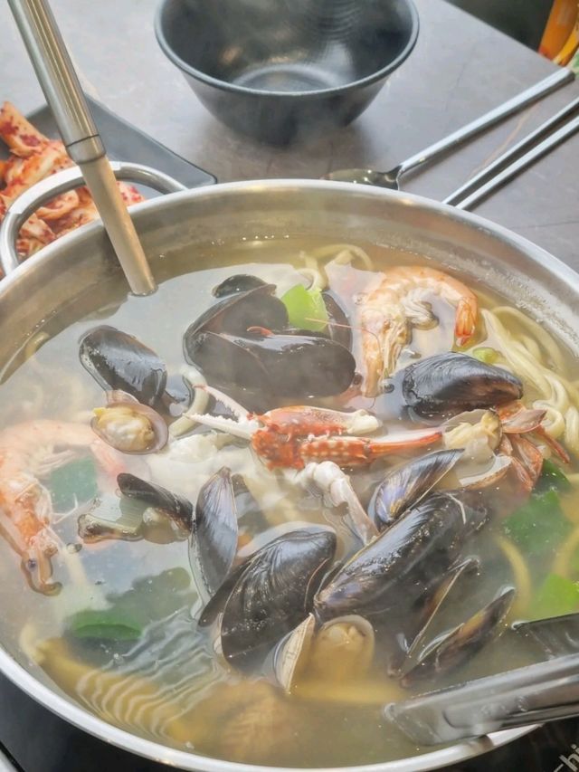 호수뷰 칼국수 맛집