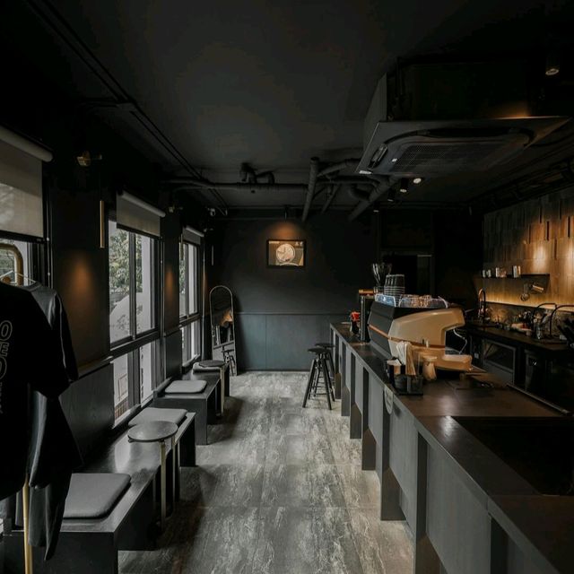 MANA Specialty Coffee  ถนนพระราม 6