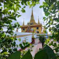 Wat Khiriwong Nakhon Sawan