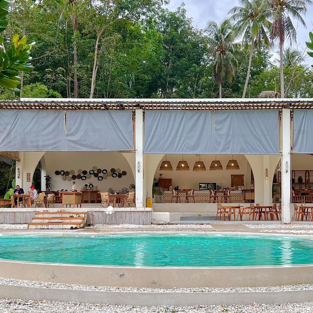 Hideout Koh Kood ที่พักติดทะเล