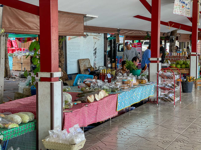 ตลาดน้ำบางน้อย สมุทรสงคราม