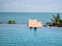 สระว่ายน้ำวิวเกาะ 5 เกาะ