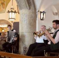 Authentic Bavarian Experience at Hofbräuhaus Munich