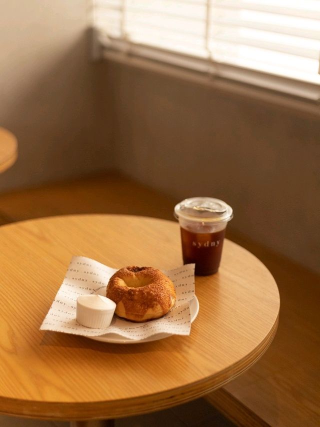SYDNY CAFE'