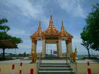 ไหว้พระวัดช่องลม..ท่าฉลอม