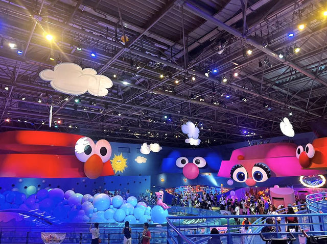 โซนสำหรับเด็กใน USJ : Elmo's Bubble Bubble