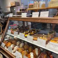Dona bakehouse jb