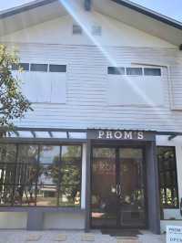 ☕ Prom's Cafe & Eatery