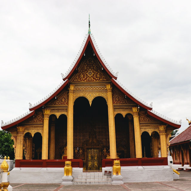 วัดแสนสุขาราม หลวงพระบาง