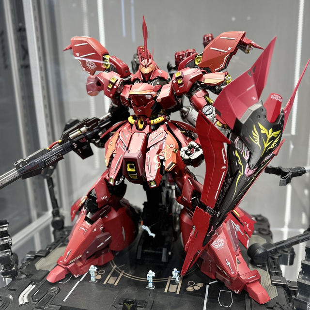 Gundam Heaven: My Gundam Shopping Adventure at LaLaport Fukuoka!
