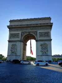 Exploring the Arc de Triomphe, an iconic landmark of Paris!