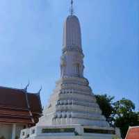 เที่ยววัดหนังราชวรวิหาร สักการะหลวงปู่เอี่ยม
