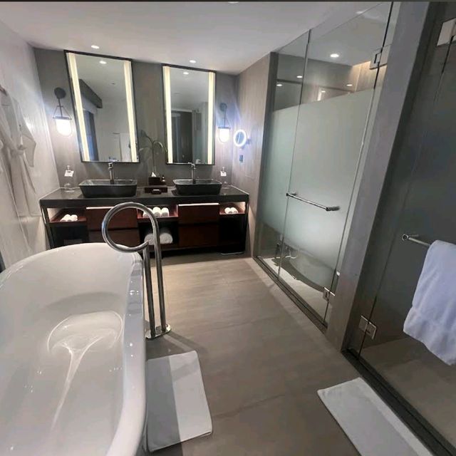 The Laguna, a Luxury Collection Resort