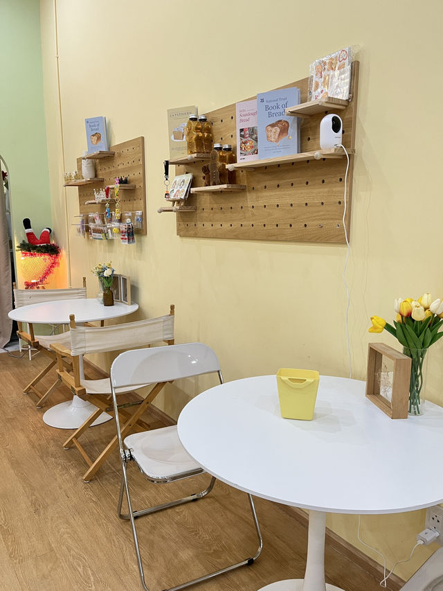 Hidden Pot Bakery & Café 